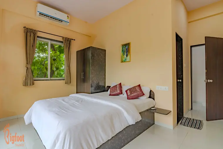 Bedroom at Hideaway Villa with a spacious closet